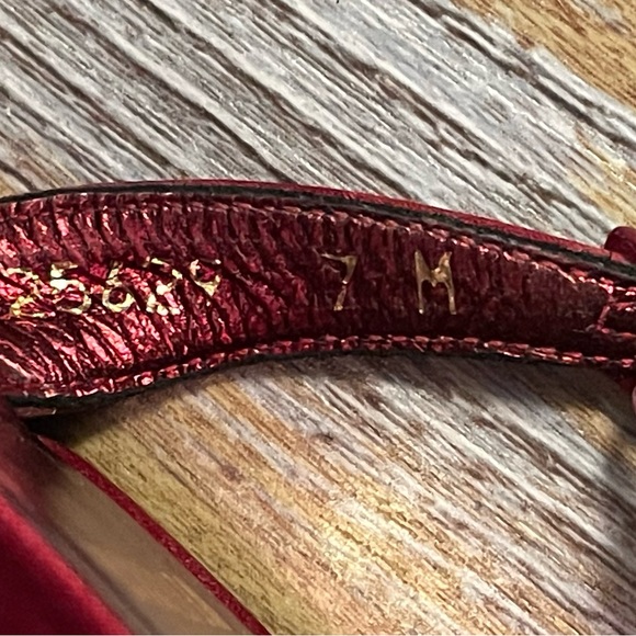 Stuart Weitzman (sling-backs) - Picture 6 of 12